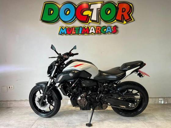 YAMAHA MT-07 ABS YAMAHA MT-07 ABS